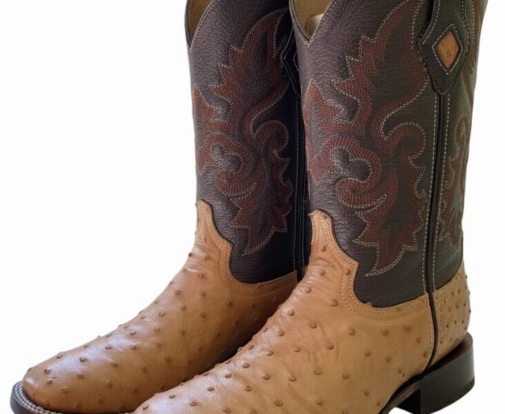 Bota Bulldog de Avestruz Mantequilla