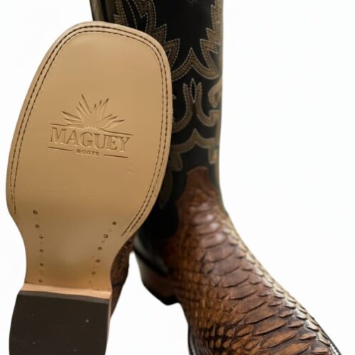 d3883af3-4f75-4be5-9157-31cd96abc122 2 Bota Bulldog de Python Tabaco